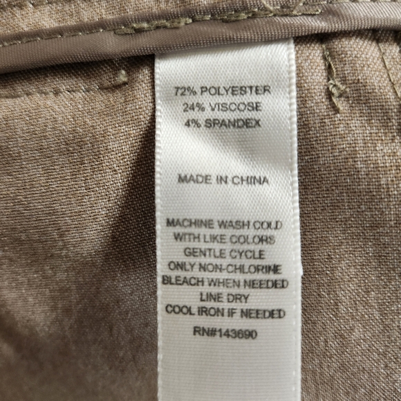 Larry Levine - Beige Dress Pants -Size 8 - Picture 5 of 5